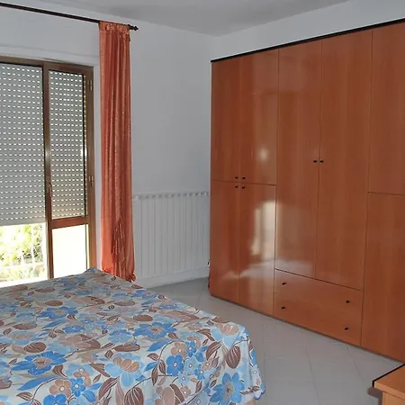 Marche Hills דירה